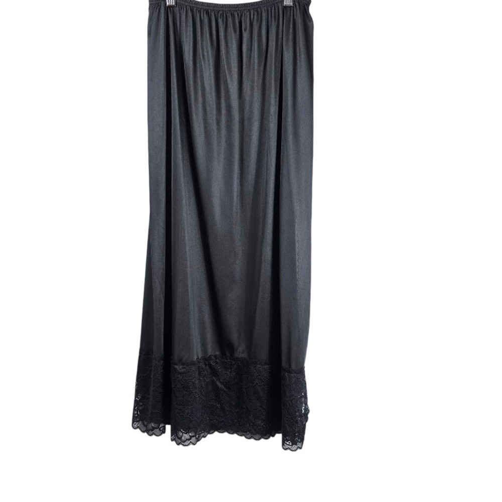 Upcycled Vanity Fair VTG Half Slip Womens Medium Black Lace Trim Long Maxi‎